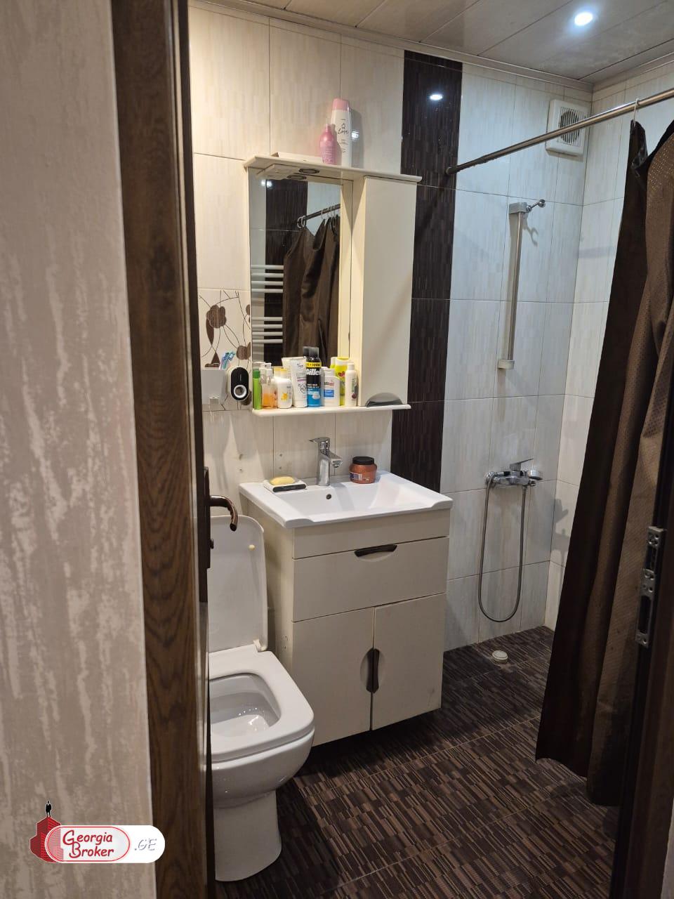 nearly repaired 3-room apartment for sale